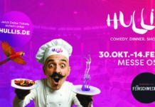 Pures Vergnügen - "HULLIS" - Comedy. Dinner. Show - NEU auf dem Messegelände München-Ost