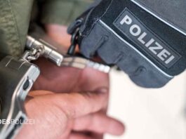 Mit Gehhilfe zugeschlagen Haftbefehl vollstreckt