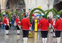 Der Original Münchner Schäfflertanz am 06.01.2026 auf dem Marienplatz München