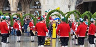 Der Original Münchner Schäfflertanz am 06.01.2026 auf dem Marienplatz München