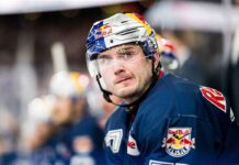 EHC Red Bull: Münchens Stürmer Adam Brooks fällt mehrere Wochen aus