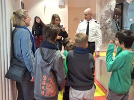 Münchner Feuerwehrausstellung bietet erstmals Führung in Gebärdensprache an