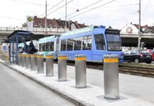 Nach Verkehrsunfällen: Haltestelle Donnersbergerstraße jetzt mit Pollern geschützt