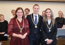 Mona Fuchs und Verena Dietl als Bürgermeisterinnen gewählt Mona Fuchs und Verena Dietl als Bürgermeisterinnen gewählt