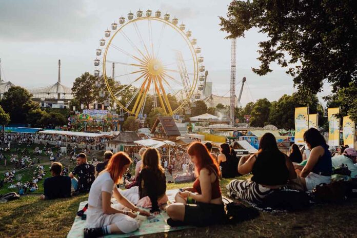 Das Sommerfestival im Olympiapark: 24 Tage Ferienspaß pur! Das Sommerfestival im Olympiapark: 24 Tage Ferienspaß pur!