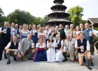 Oktoberfest 2026: Neuer Wiesn-Wirtekrug mit historischem Motiv vorgestellt